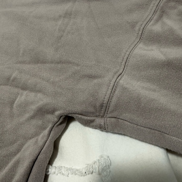 NIKE YOGA LUXE Soft Gray Modal V-Neck Cropped Sweatshirt - Picture 4 of 5